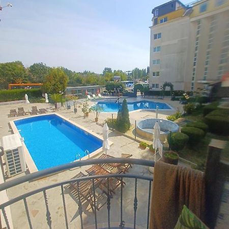 Single Apartment In Searegal Compex Napospart Kültér fotó
