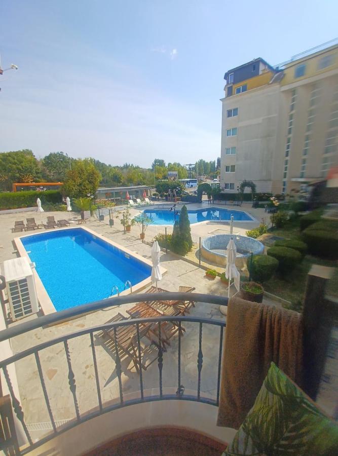 Single Apartment In Searegal Compex Napospart Kültér fotó